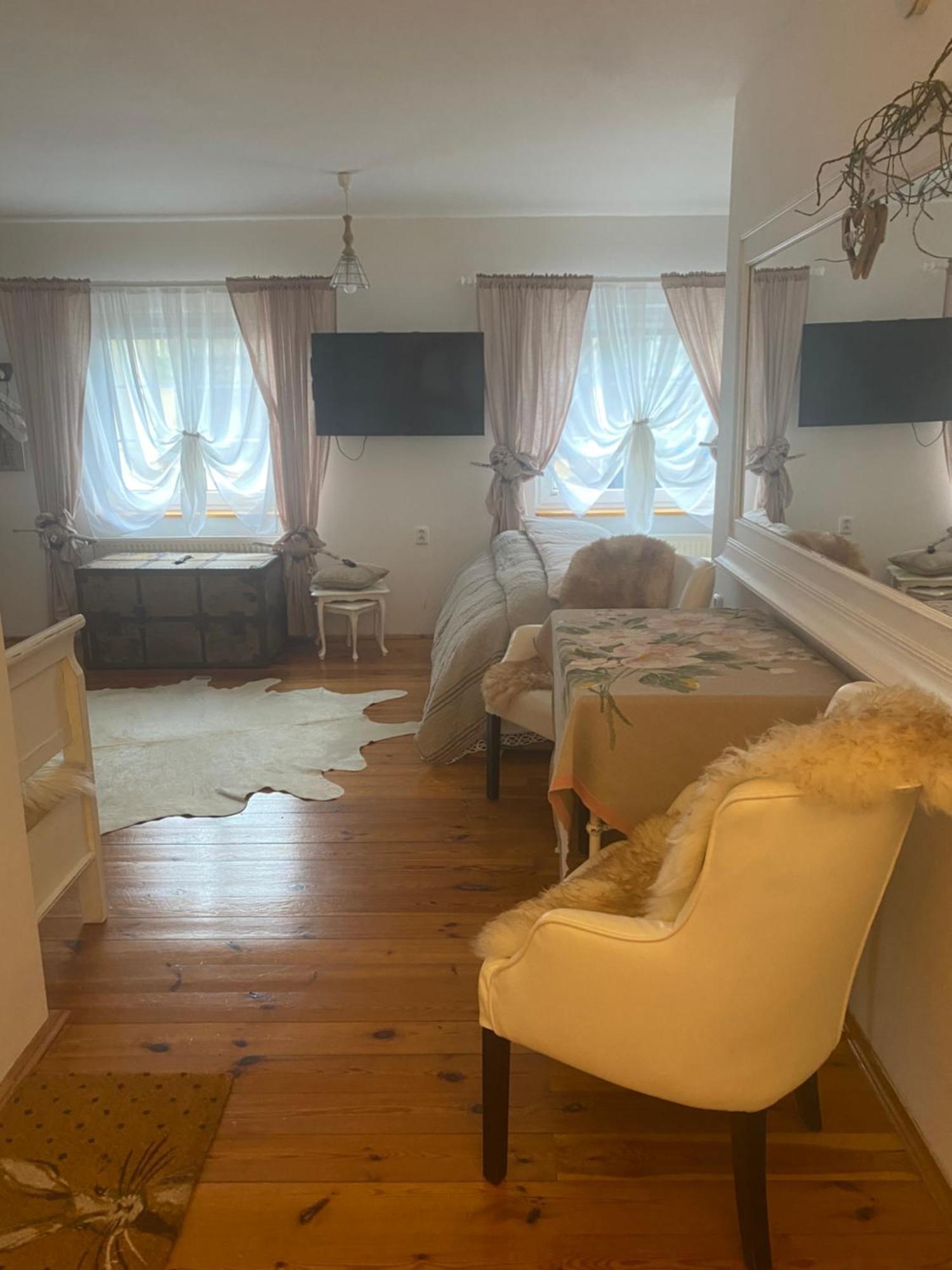 Lomnice Nad Popelkou Bagian luar foto